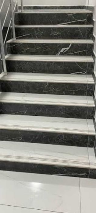 Продавам стъпала от гранитогрес от различни размери с размер 120/60.Бързо обранотване и предаване на продукта.