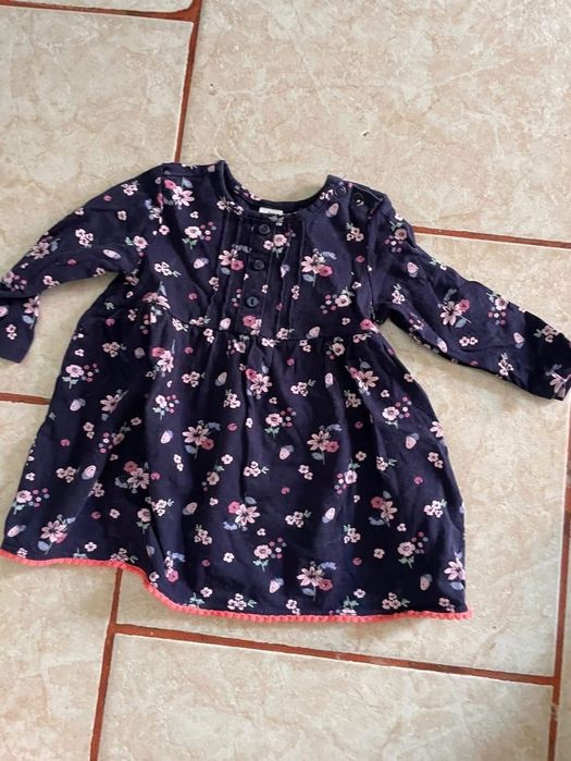 Vând lot de haine copii