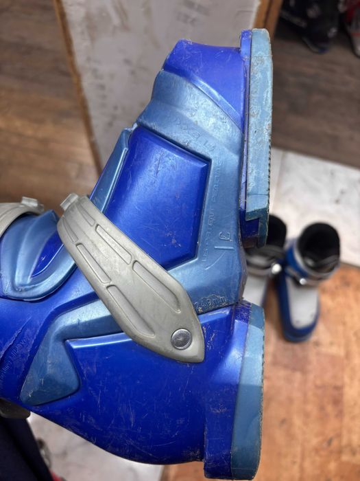 детски ски обувки