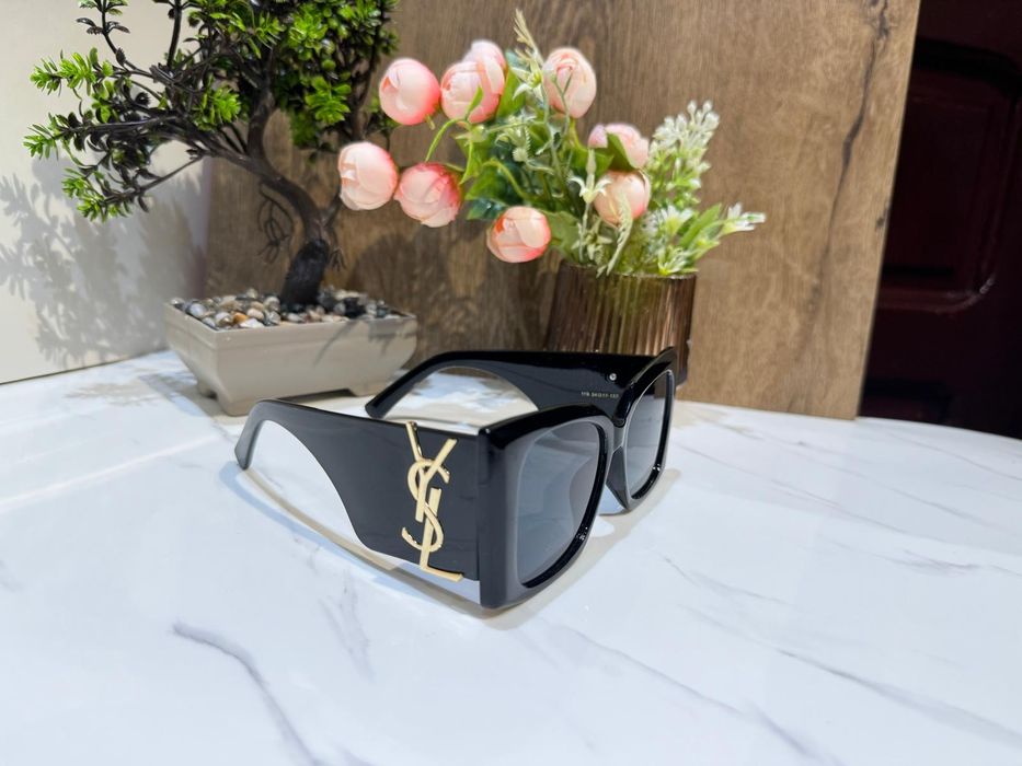 Ochelari de soare Saint Laurent