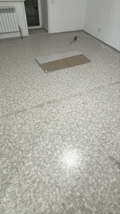 Линолеум продам.