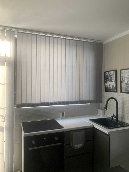 Ролл шторы, занавески, жалюзи в офис, жалюзи деревянные