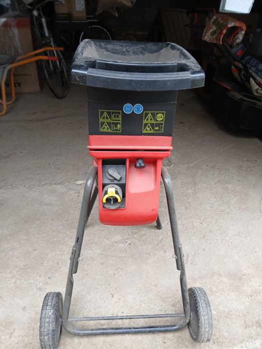 Mașină tocat mere, pere..etc.