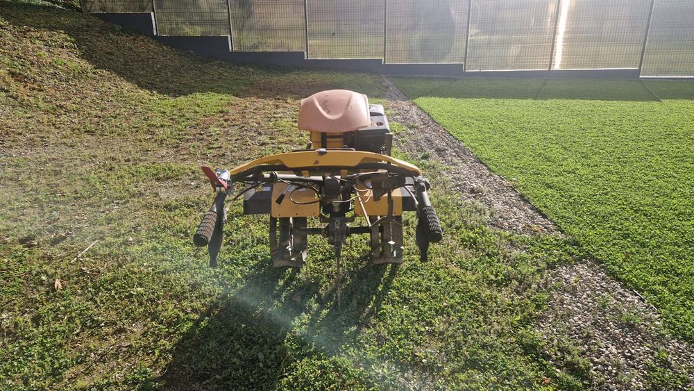 Vând motocultor Progarden