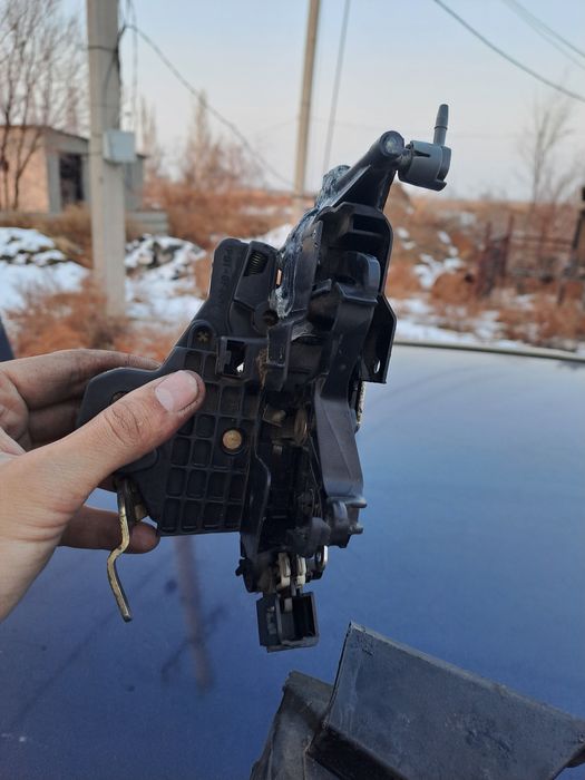 Замок дверт лупарик w210