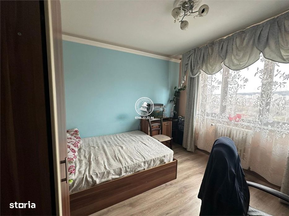 Apartament 3 camere, decomandat, de vanzare - Gara