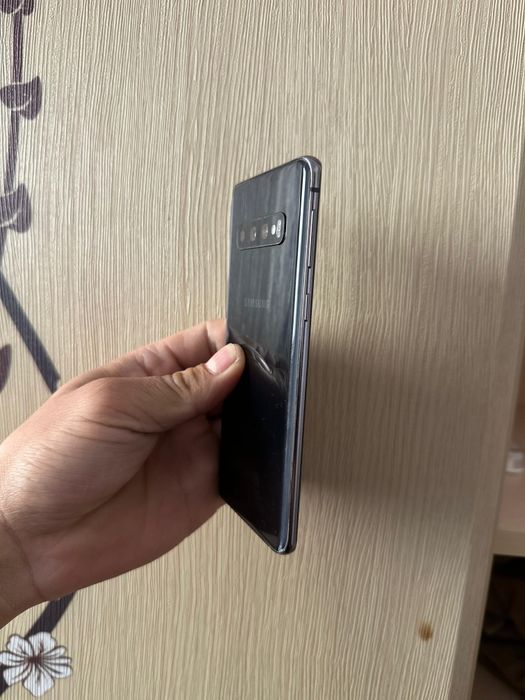 Samsung S10  Samsung S10