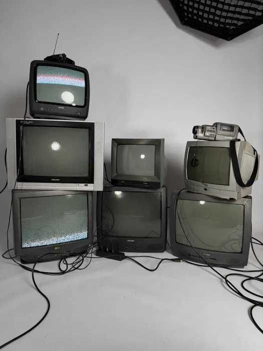 Televizor Tub CRT Panasonic SONY THOMAS NEI SPORT GRUNDIG TELEFUNKEN BEKO SAMSUNG SCHNEIDER SD HD 26 inch 66cm Tv + Telecomanda Retro Gaming