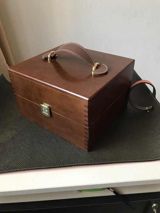 Деревянный ларец