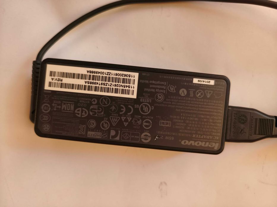 Оригинално зарядно за лаптоп lenovo 65w вата