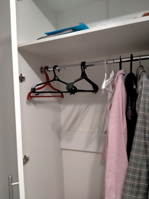 Продам шкаф срочно