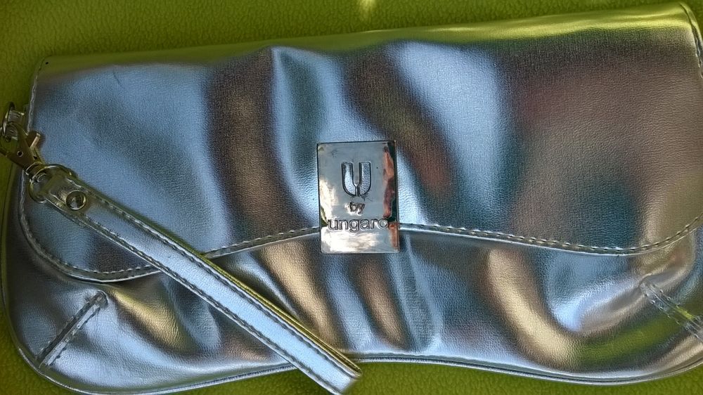 Продавам Битови торби , плик UNGARO by AVON