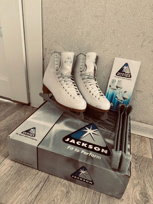 Коньки для фигурного катания