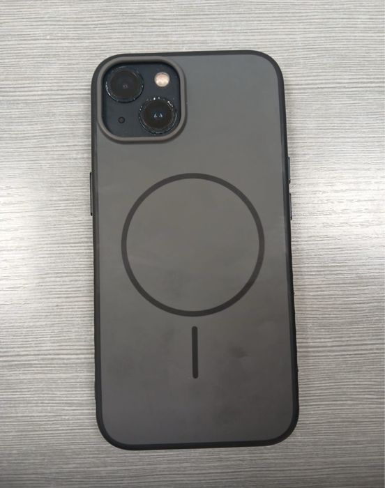 iPhone 13 продам срочно в хорошем состоянии