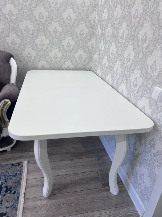 Продам стол