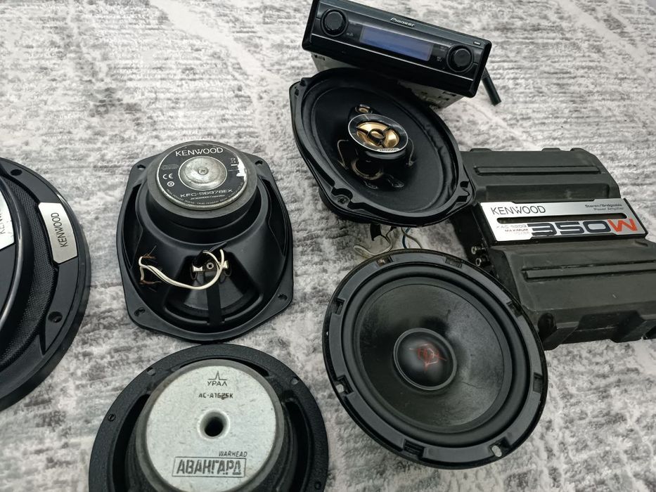 Aparatura sotiladi kenvod kalonka 2ta pioner magnitafon ural kalonka