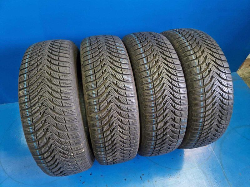 4 Michelin R17 215/60
зимни гуми DOT1318