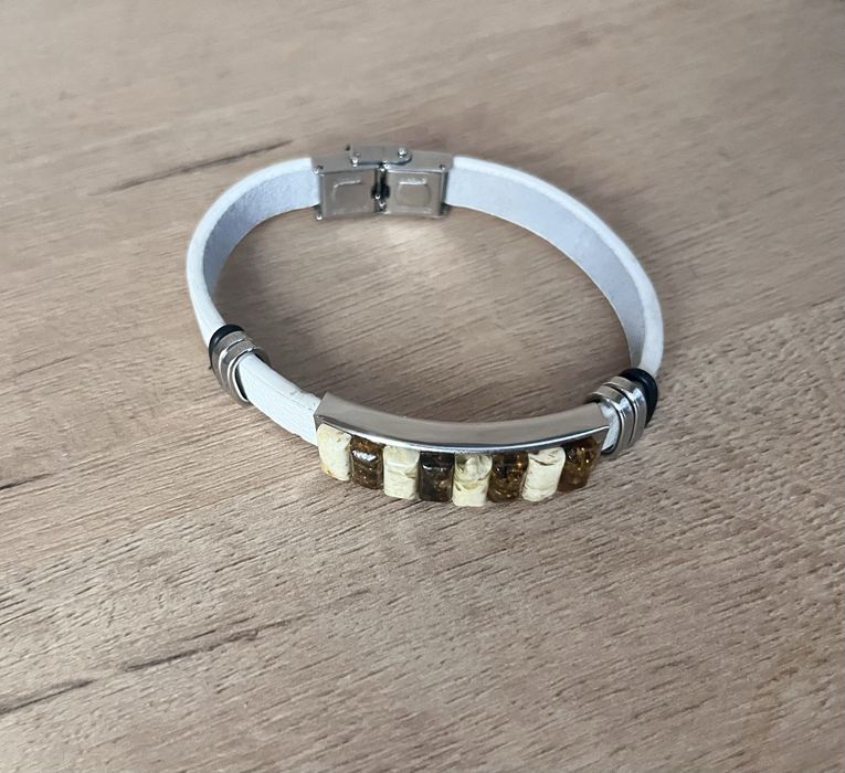 Браслет  с янтарными вставками