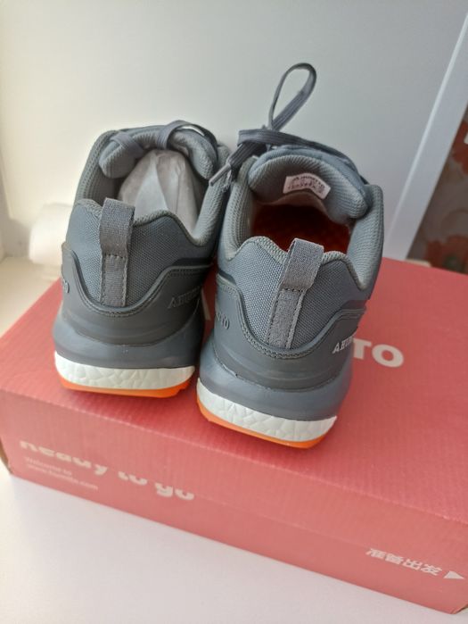 Кроссовки humtto р. 41