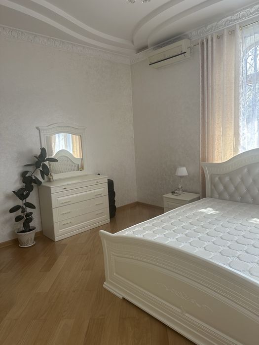 Продам спальни ,4 комплекта