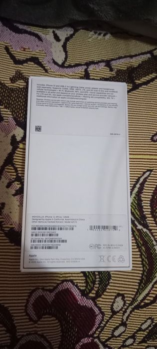 iPhone 12.  128 GB