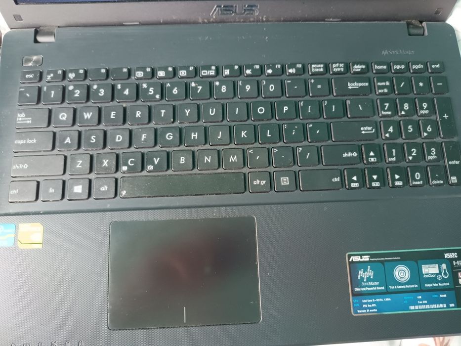 Laptop ASUS X552C
