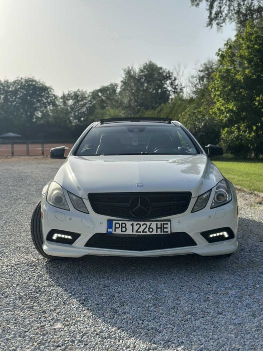 Mercedes-Benz E550 coupe *FULL *HARMAN KARDON *PANORAMA