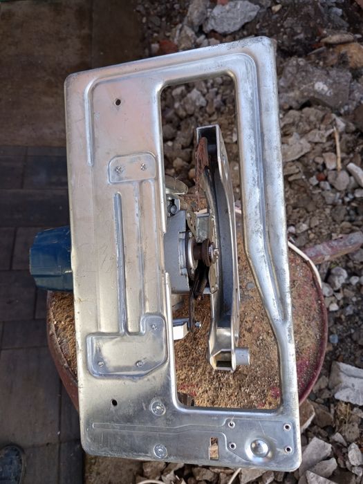 Fierăstrău circular de mina AEG