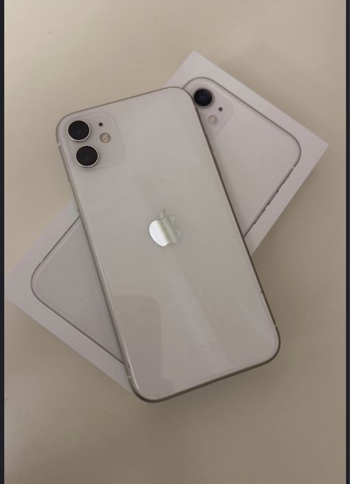 продам айфон 11 срочно идеальный