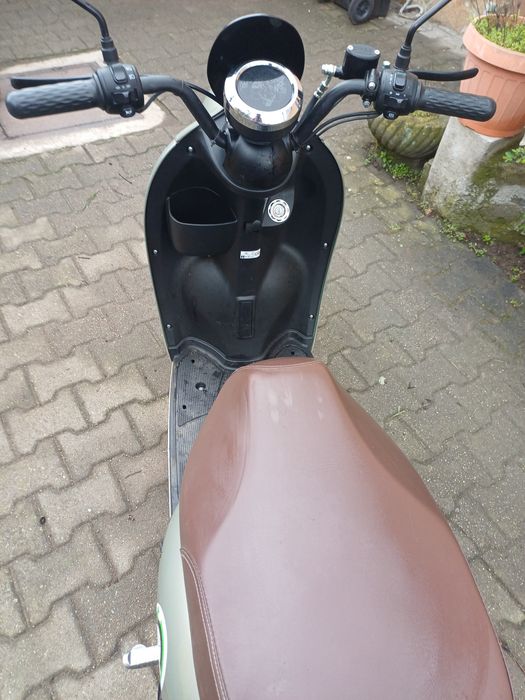 Vind scuter electric