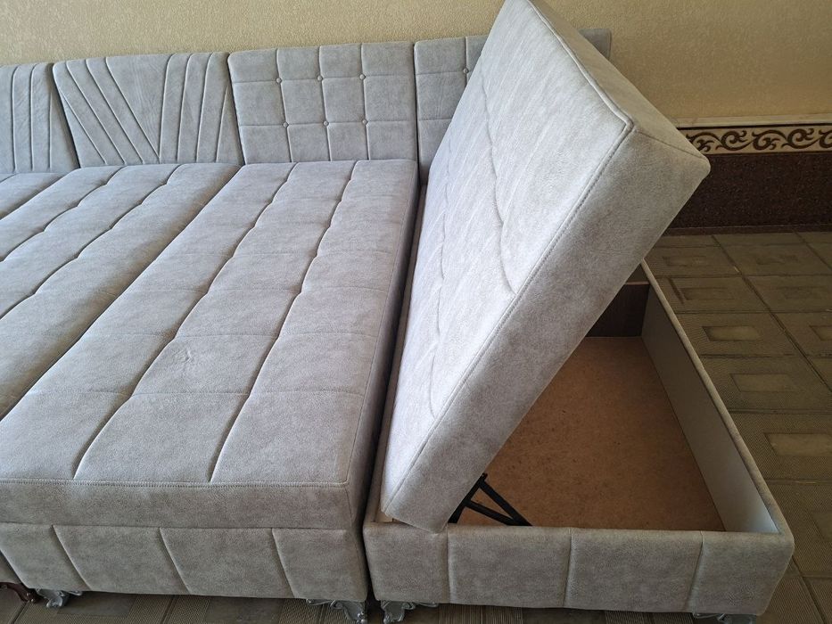 Divanlar hammasi yangi