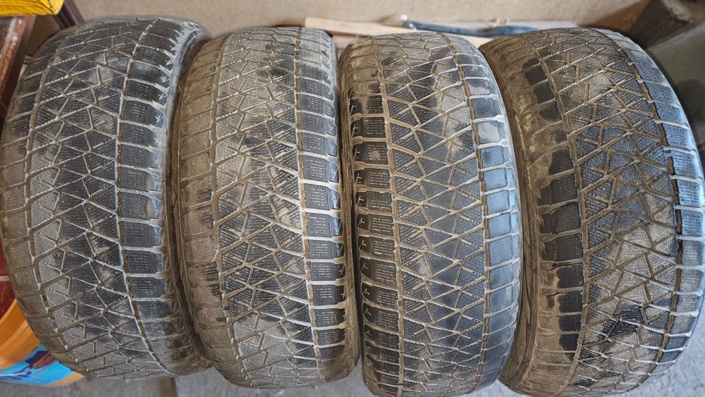Резина Bridgestone Blizzak R19