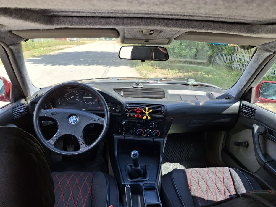 Продам бмв е34..