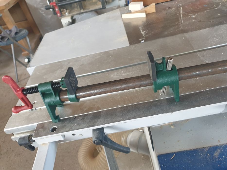 Menghină  (presă) pentru lemn