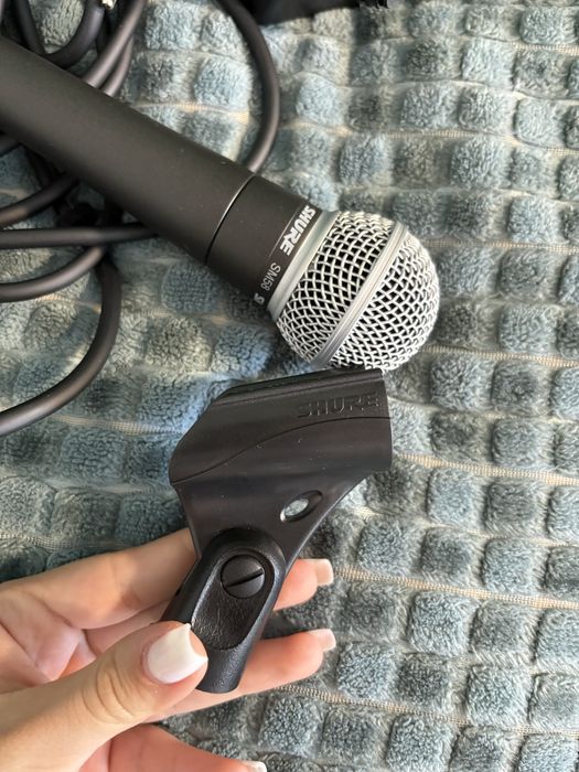 Microfon Shure+ mixer Behringer