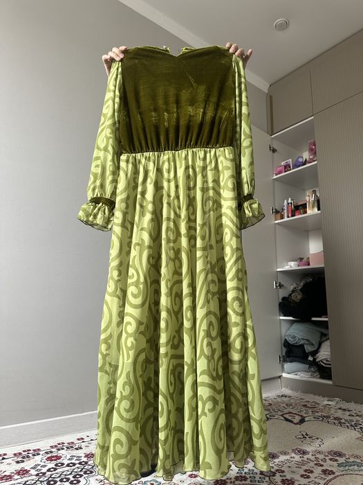 Продается платье