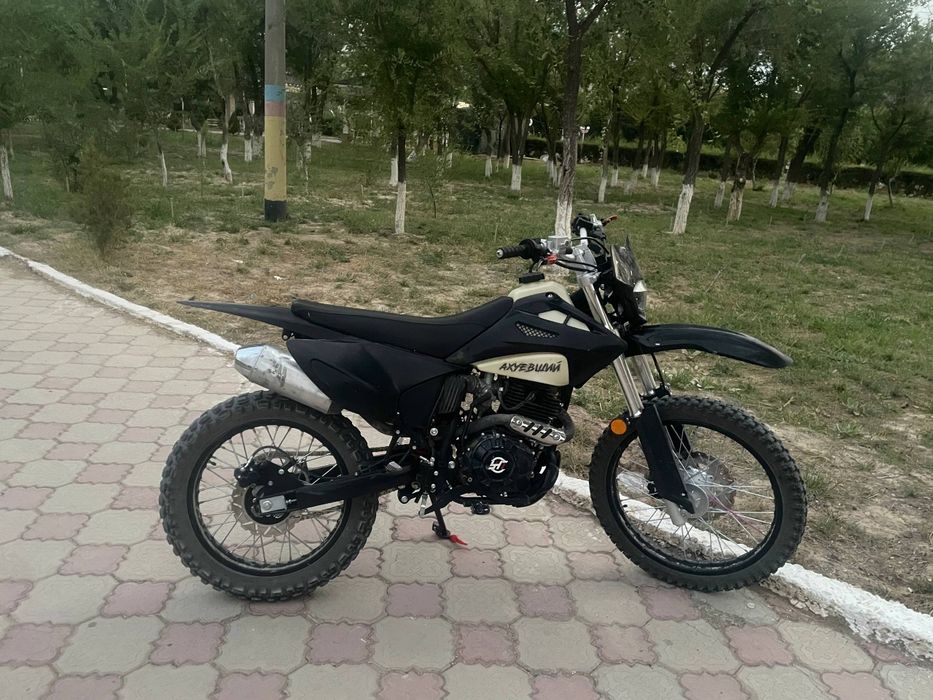 Эндуро 300 кубов