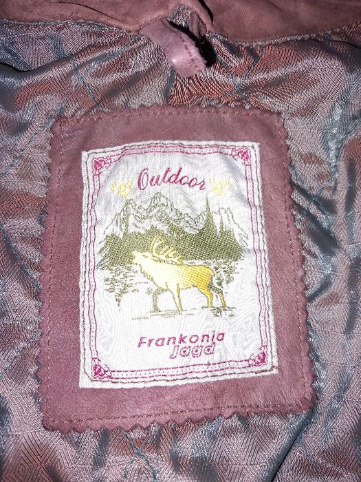 Кожен елек с много джобове