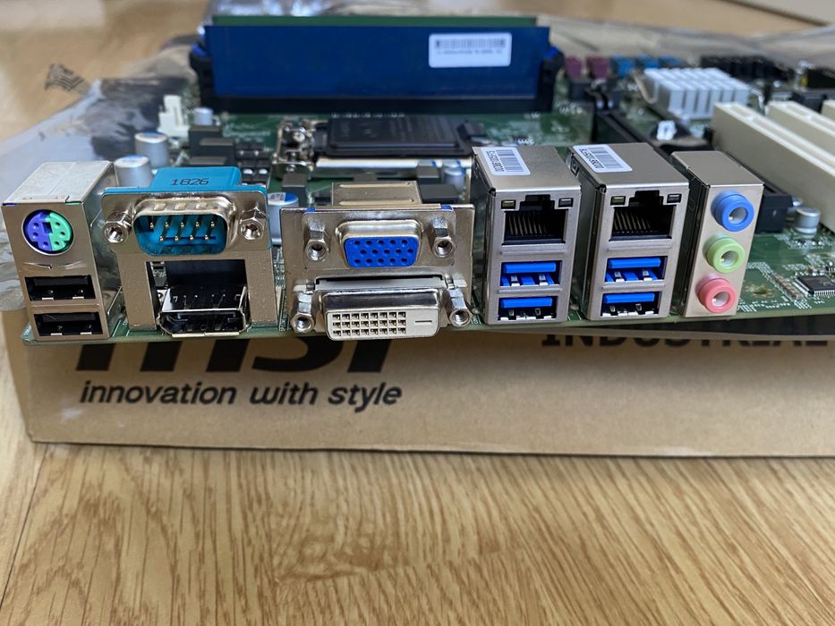 Placa de baza MS 98A9 - produs nou