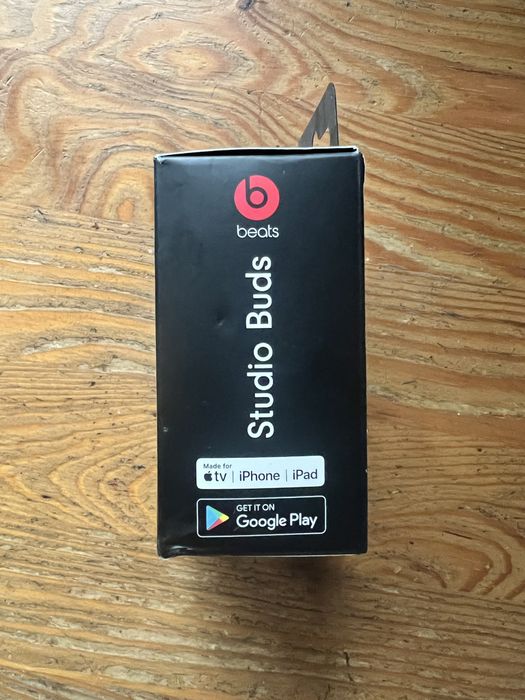 Наушники Beats Studio Buds