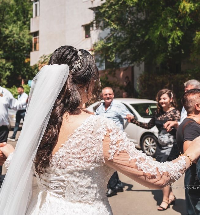 Rochie de mireasa + crinolina 3 cercuri