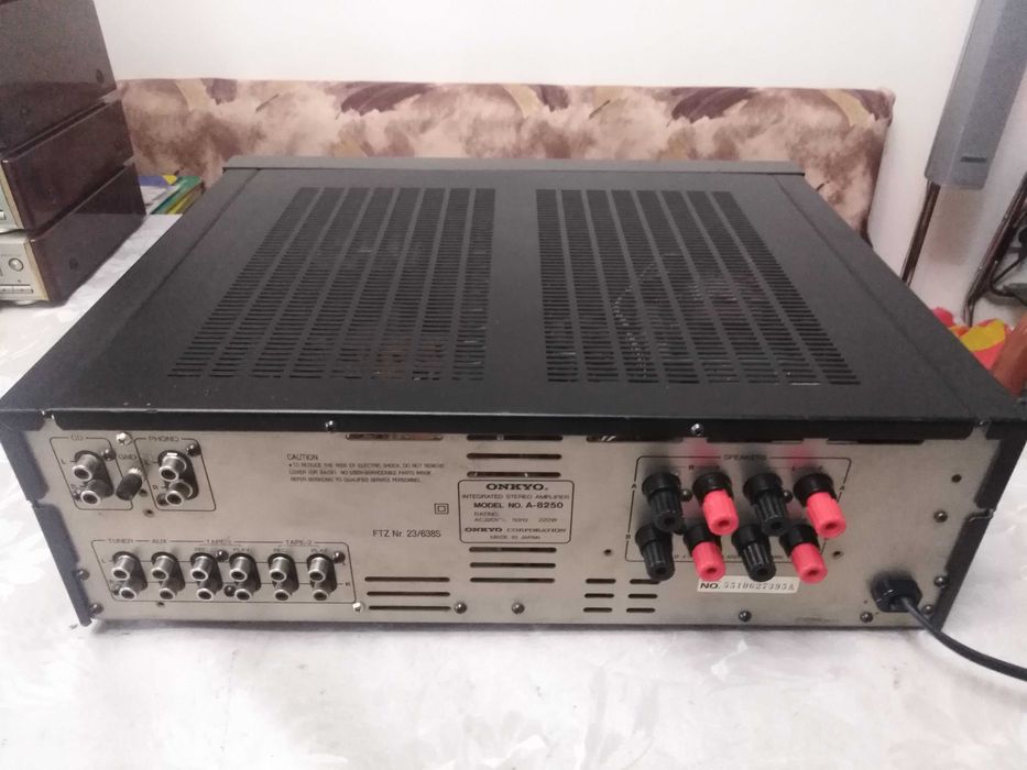 onkyo-integra-a 8250
