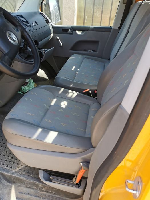 Vând Vw t5 19 tdi