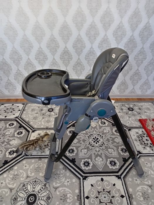 Детски обедный стол