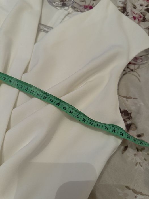 Рокля Zara, бяла рокля М