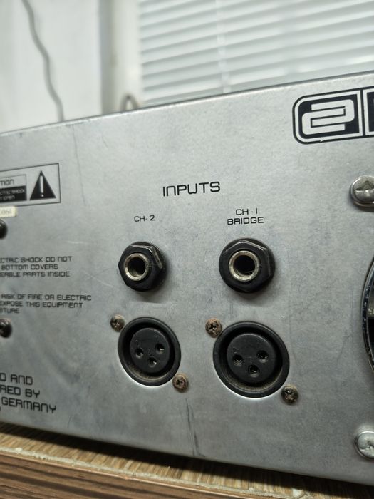 Професионално  крайно стъпало RELOOP RA-1500 2x480w