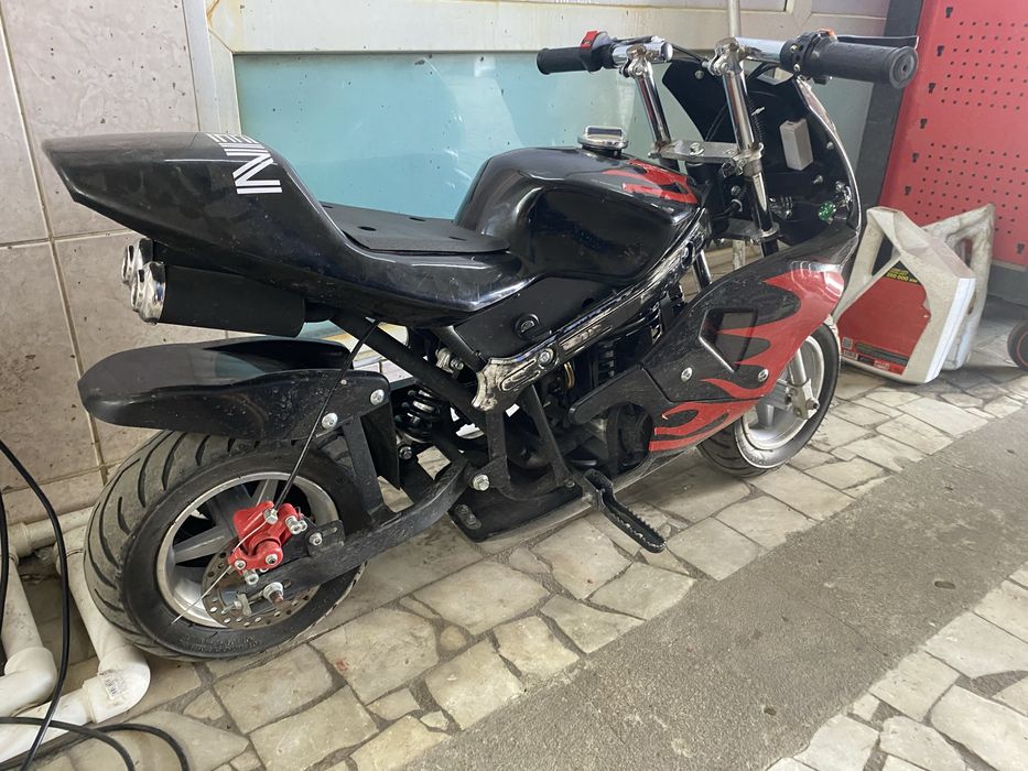 Продам детский мотоцикл  4 тактный.
