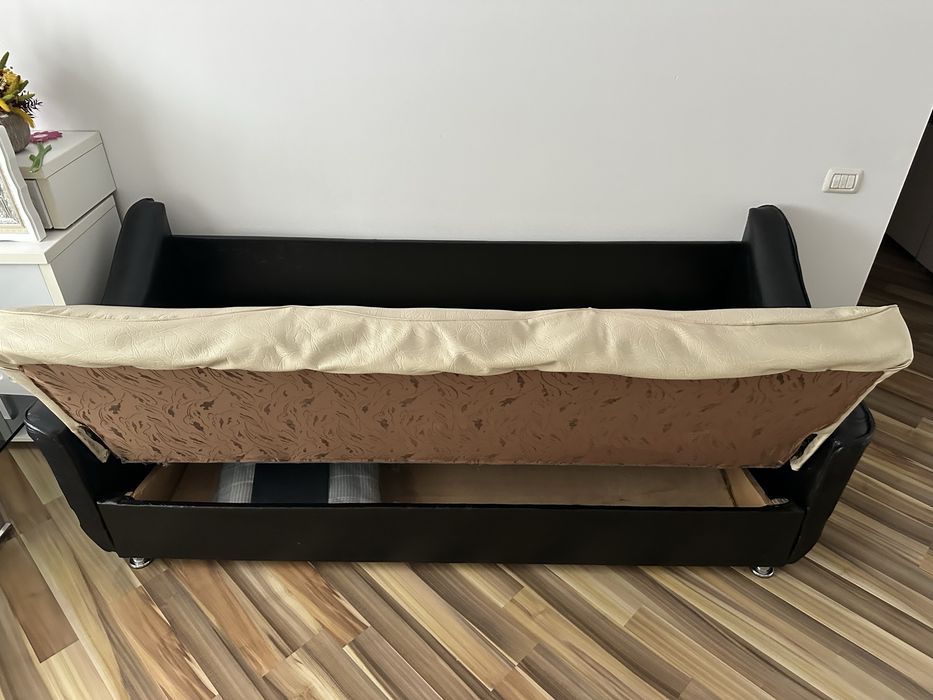 Canapele living stare excelenta