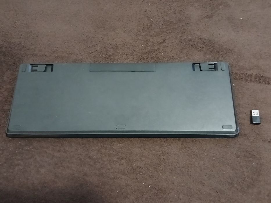 Vând tastatură wireless Microsoft. URGENT.NEGOCIABIL!!