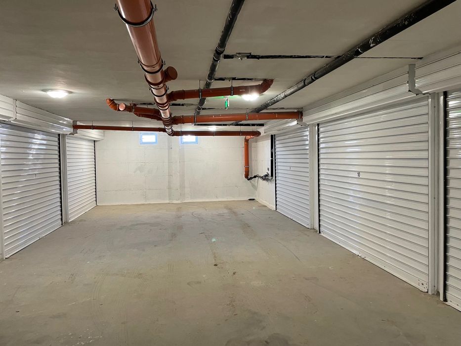 Дава се под наем Гараж / Паркомясто в Пловдив, Център - 35 кв.м за 147.9 € - Снимка #3